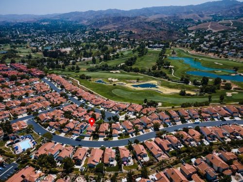 814 Links Vw Dr, Simi Valley CA 93065-6654 exterior