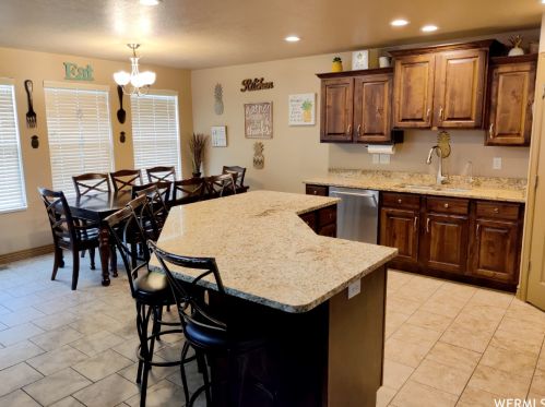 4952 5000, Hooper, UT 84315-6765