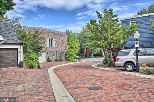 38 Vine St, Lancaster PA  17602-3549 exterior