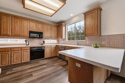 7811 Cheno Cortina Trl, Austin TX  78749-2717 exterior