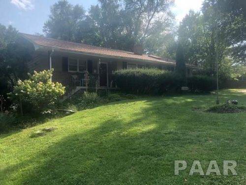 1219 Adams St, Macomb, IL 61455-1232