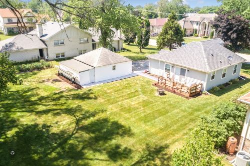 9625 56th St, Burr Ridge, IL 60525
