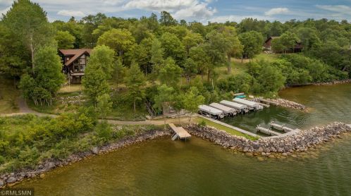 7135 Diamond Point Rd, Shingobee, MN 56484-2640