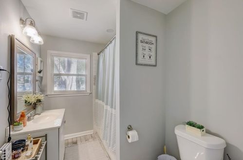 764 San Fernando Dr, Smyrna GA  30080-1435 exterior