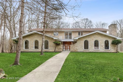 3155 Deerfield Rd, Bannockburn IL  60015-3768 exterior