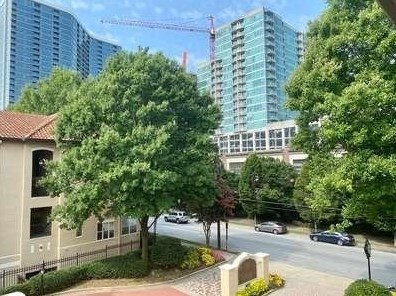955 Juniper St, Atlanta GA  30309-5123 exterior