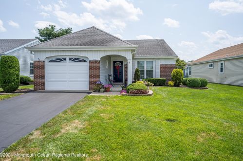 63 Dorset Rd, Lakehurst NJ  08759-6822 exterior