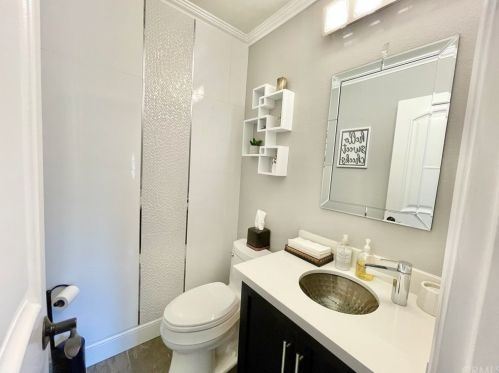 8505 Meadowridge St, Anaheim CA  exterior