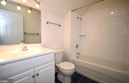 6 Torrey Ln, Princeton NJ 08542-3231 exterior