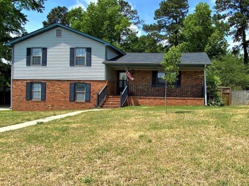532 Pheasant Run Dr, Evans, GA 30809-3884
