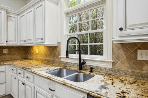33 Habersham Cove Dr, Atlanta GA  30305-5402 exterior