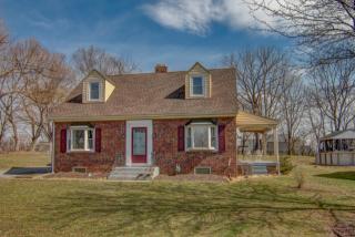 541 Pleasant Acres Rd, York, PA 17402-9009