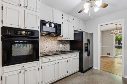 2697 Fleur De Lis Pl, Atlanta GA  30360-1409 exterior