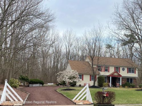 7 Rue Monet, Jackson Twp, NJ 08527-4334