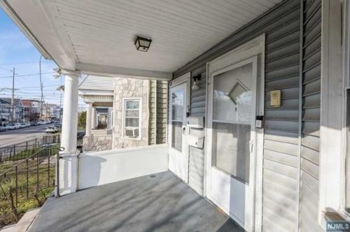 123 Graham Ave, Paterson NJ  07501-2422 exterior