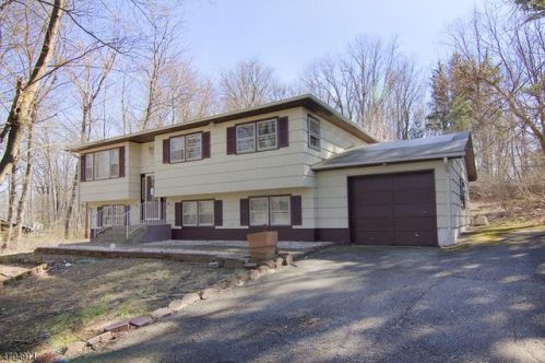 262 Flanders Netcong Rd, Roxbury Township, NJ 07836-9608