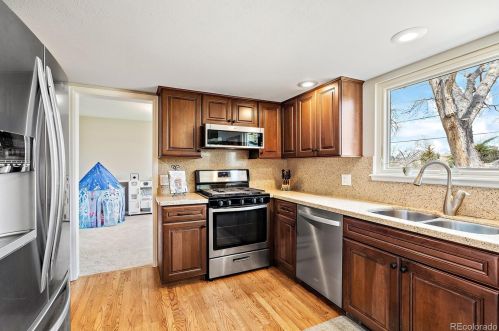 3256 Geneva St, Denver CO  80238-3346 exterior