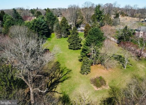 324 Darlington Rd, Media, PA 19063-5504