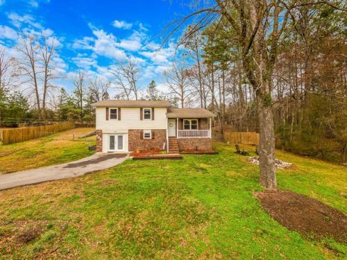 806 Childress Hollow Rd, Chickamauga, GA 30707-1820