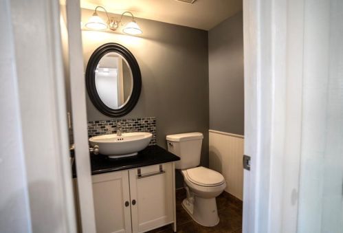 5019 Fort Clark Dr, Austin TX  78745-2435 exterior