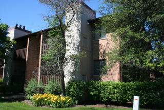 7544 Clarendon Hills Rd, Willowbrook IL 60527-2363 exterior