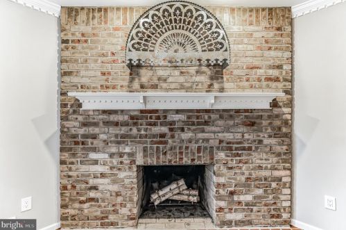 806 Avondale Ave, Tavistock NJ 08033-2809 exterior