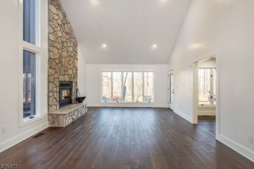 113 Everdale Rd, Dover NJ  07869-2301 exterior