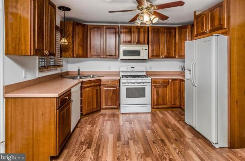 123 Park Ave, Trenton NJ 08610-5012 exterior