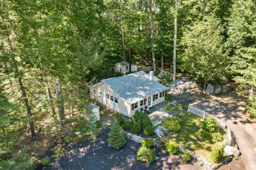 61 Smith Point Rd, Alton, NH 03810-4033