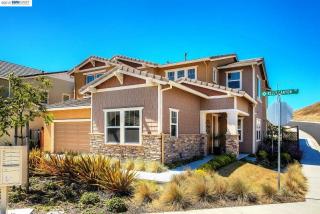 7816 Kelly Canyon Dr, Pleasanton, CA 94568-1450