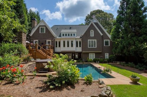 4734 Dudley Ln, Atlanta GA  30327-3330 exterior