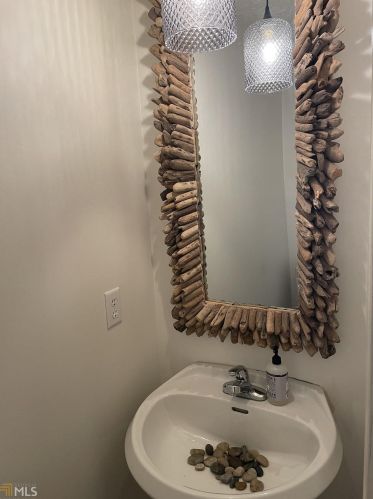3049 Battlement Dr, Loganville, GA 30052-0082