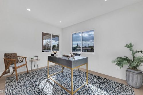 3096 Reservoir Dr, Simi Valley CA  93065-1001 exterior