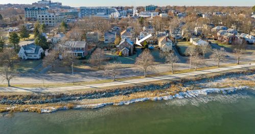 114 Baxter Blvd, Portland, ME 04101-1818