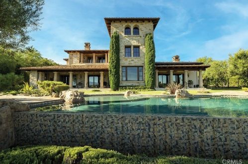 74 Golden Eagle, Irvine CA  92603-0309 exterior