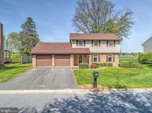 770 Westover Dr, Lancaster, PA 17601-1242