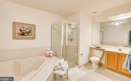 314 Brickhouse Rd, Princeton NJ  08540-7352 exterior