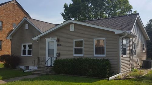 414 4th Ave, Ottawa, IL 61350-3618