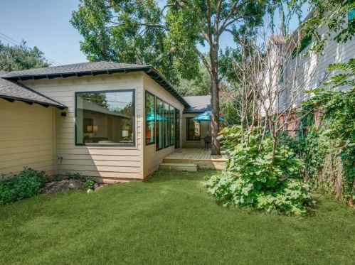 570 Hambrick Rd, Dallas TX  75218-1745 exterior