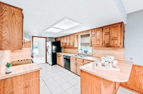 4802 San Gabriel Dr, Garland TX  75043-3125 exterior