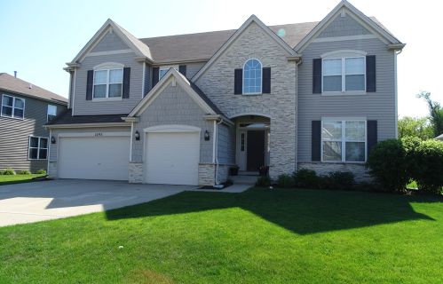 1093 Mackenzie Dr, Antioch, IL 60002-7272