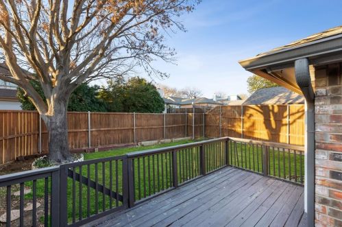 4221 Harvest Pt Dr, Carrollton TX 75010-4124 exterior