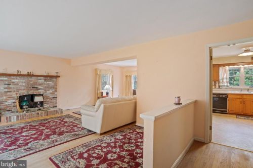 16 Severn Riv Rd, Severna Park MD 21146-4659 exterior