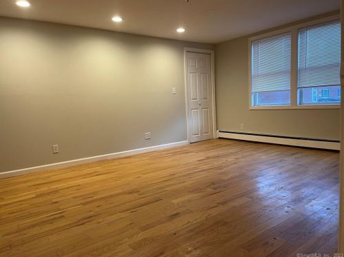 26 Taylor Ave, Norwalk CT  06854-1408 exterior