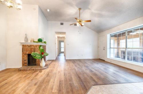 5122 Grand Villa Ln, Garland TX  75044-5559 exterior