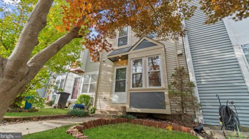 15241 Valley Stream Dr, Woodbridge, VA 22191-3920