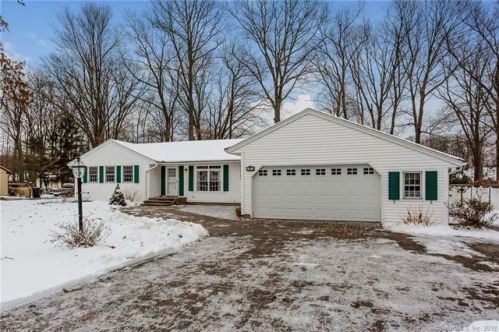 71 Ridgewood Rd, Southington, CT 06489-2307