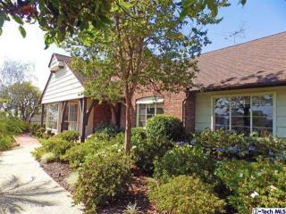275 Patrician Way, Pasadena, CA 91105-1025