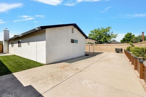 1121 Chagal Ave, Lancaster, CA 93535-4388