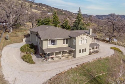 24540 Silver Creek Way, Tehachapi, CA 93561-7238